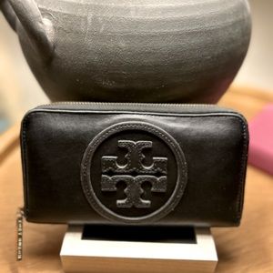 Tory Burch black leather logo wallet